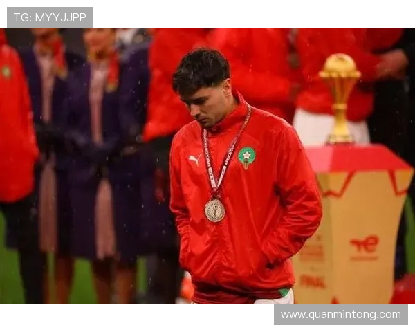 ESPN评迪亚斯勺子点球耍帅