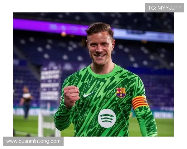 六台：特尔施特根抵达巴萨训练基地，将接受进一步检查